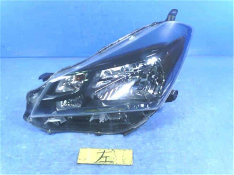 Left Headlight TOYOTA Vitz 2016 DBA-NSP130 8115052G81