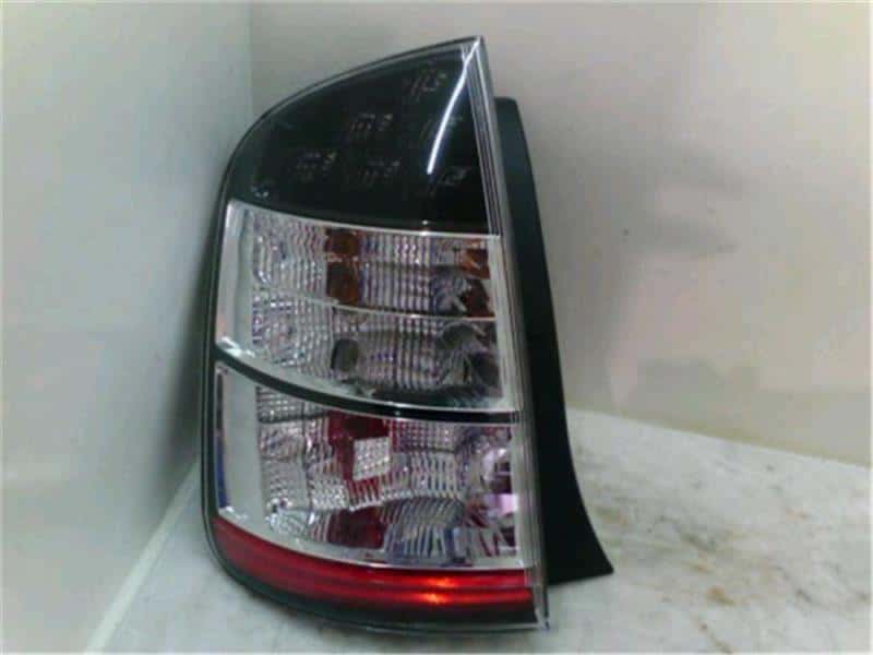 Left Tail Light TOYOTA Prius 2004 DAA-NHW20 8156047051