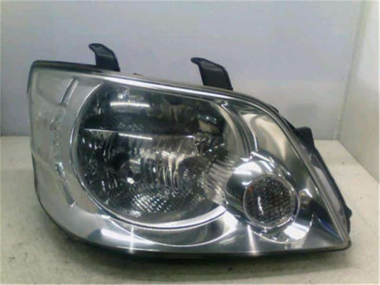 Right Headlight TOYOTA Noah 2002 TA-AZR60G