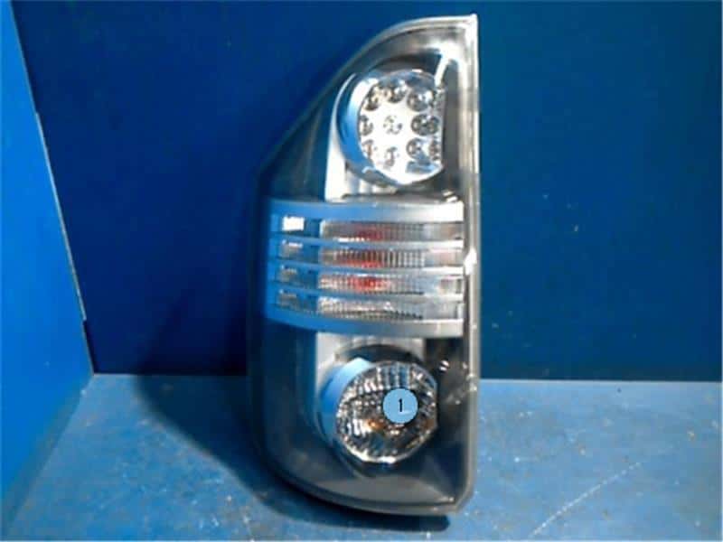 Left Tail Light TOYOTA Voxy 2009 DBA-ZRR75G